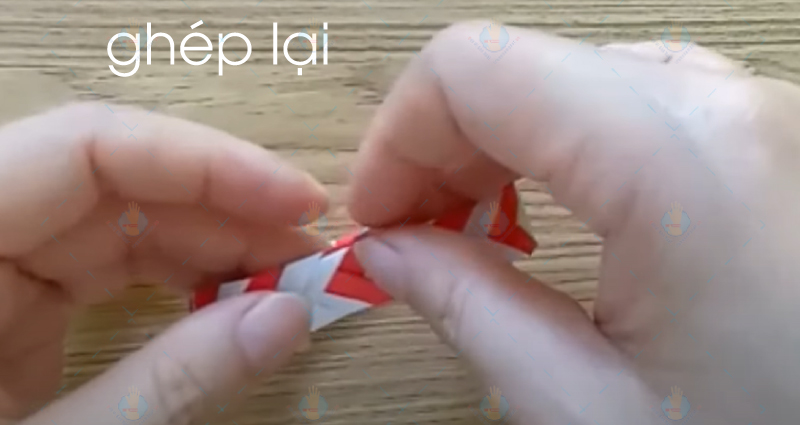 Cách làm vòng tay bằng giấy